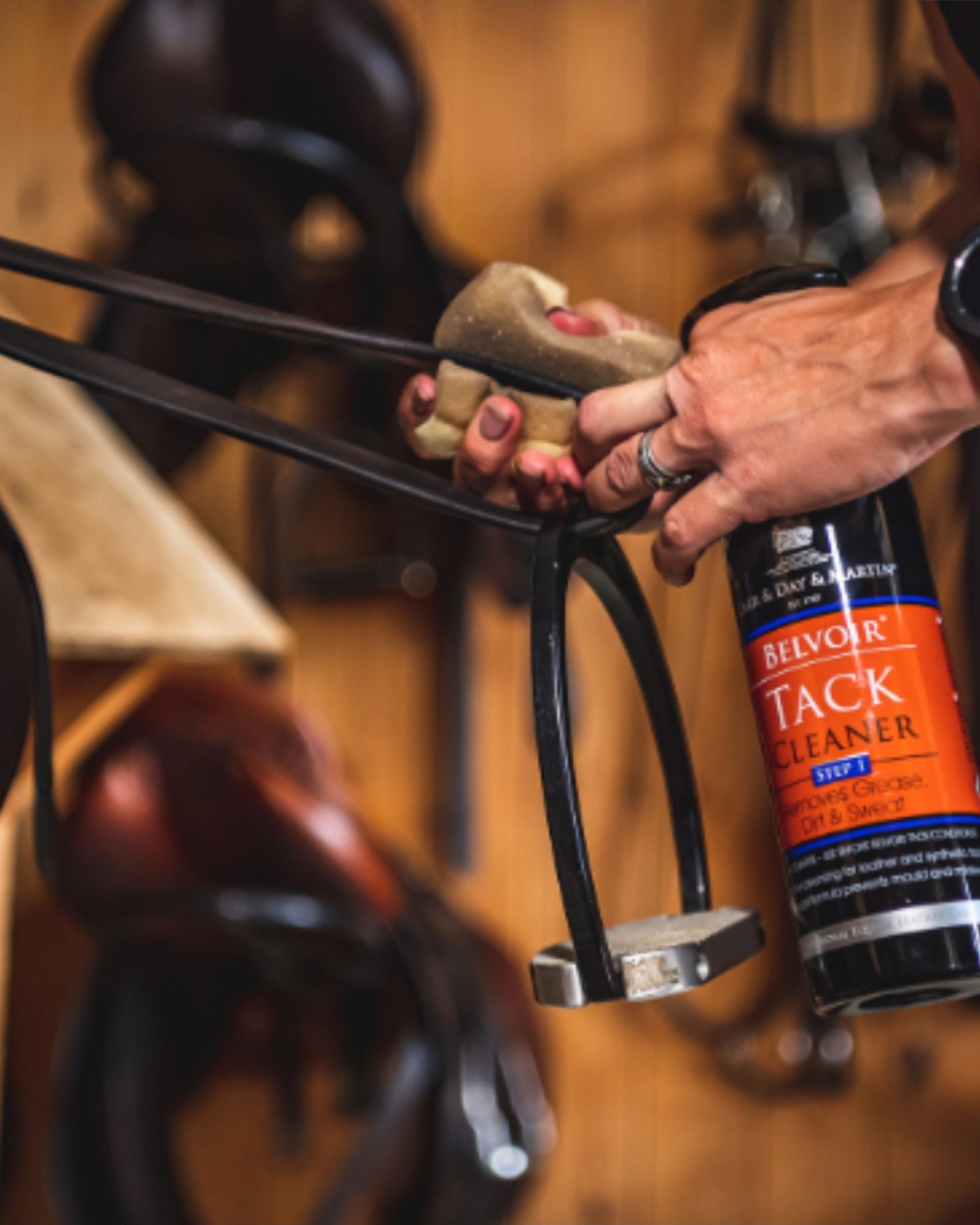 Leather cleaning spray, leather goods C&D&M STEP 1